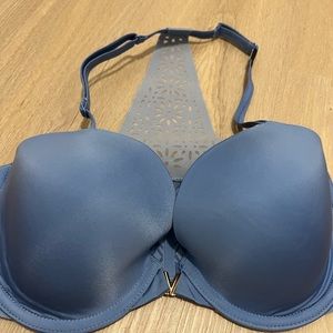 COPY - Victoria’s Secret very sexy lightly lined demi. Size 32DD
